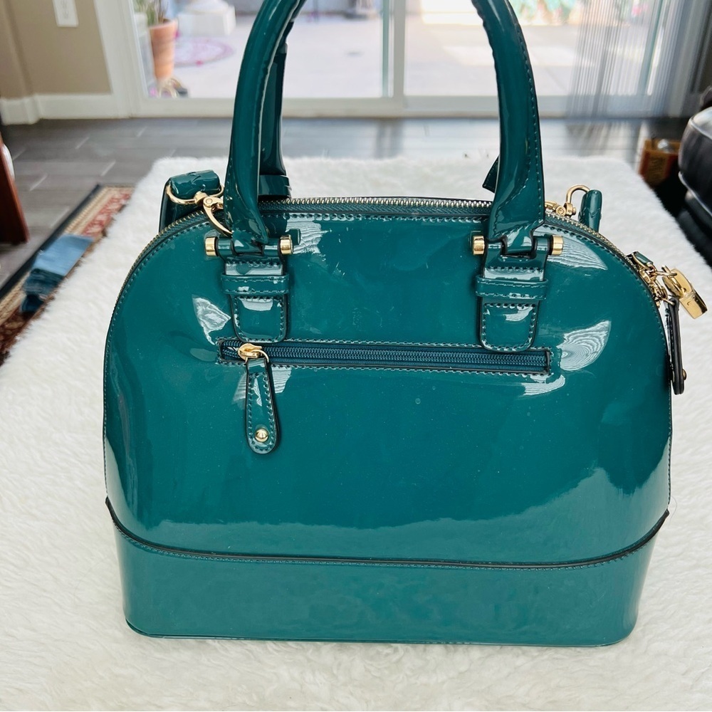 JustFab Patent Faux Leather Handbag/Satchels/Shoulders Bag